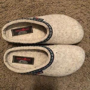 Haflinger wool clog